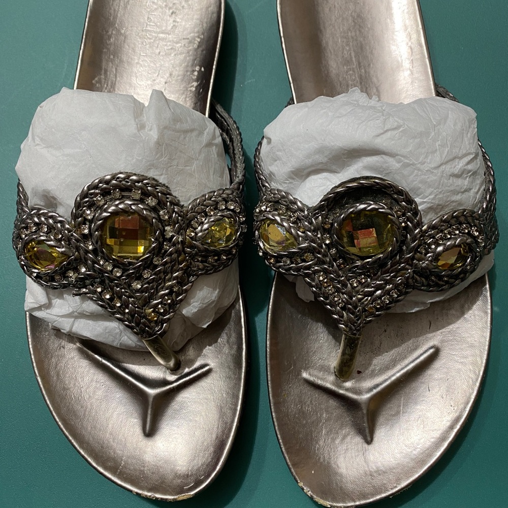 Sandals - Picture 5 of 6